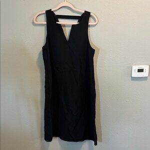 Banana Republic Black V-Neck Sleeveless Mini Dress